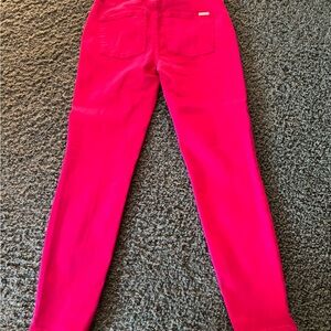 Super cute skinny jeans